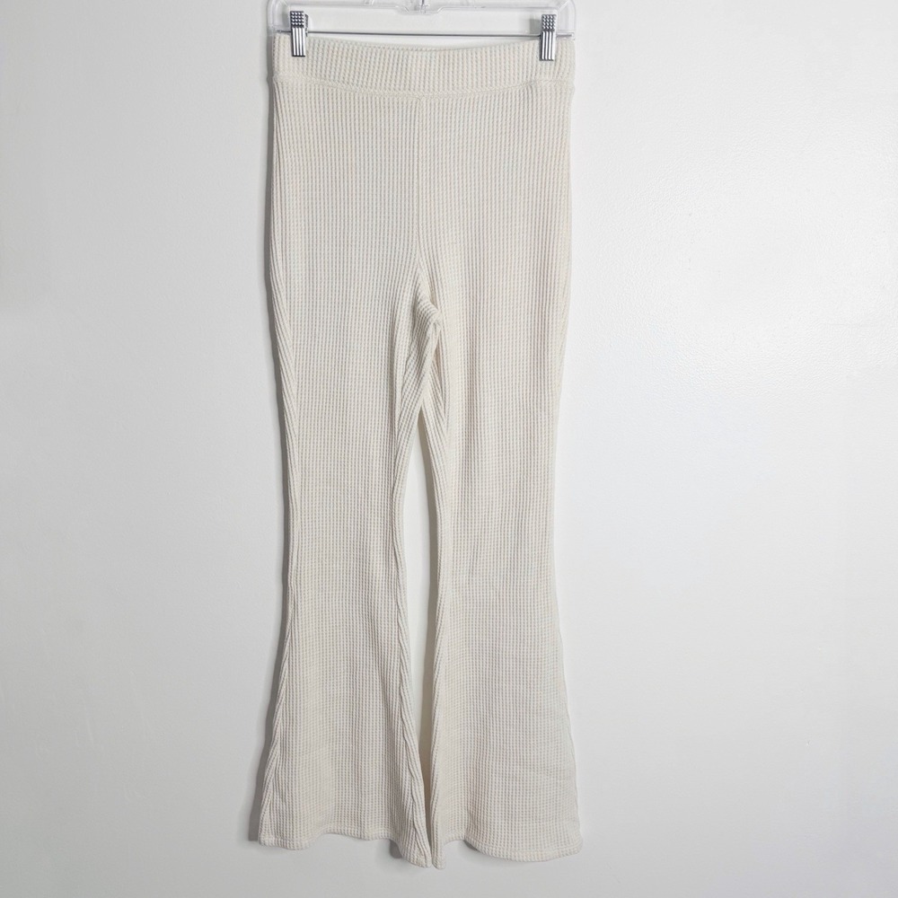 NWT Aerie Waffle Knit Flare Pant Ivory Small Pull On Stretch Minimalist - Picture 2 of 6